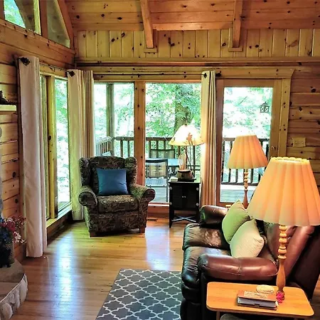 Mountain Joy -Private Treehouse Style Cabin That Sleeps 4-Free Tickets Gatlinburg Exterior photo